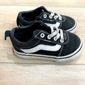 Vans Toddler shoes size 6